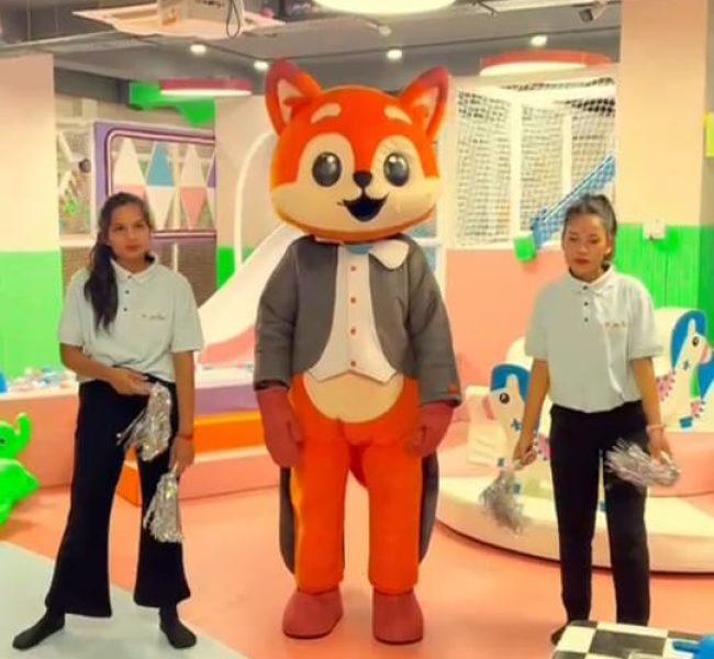 Whimsi at Whimsiland 1